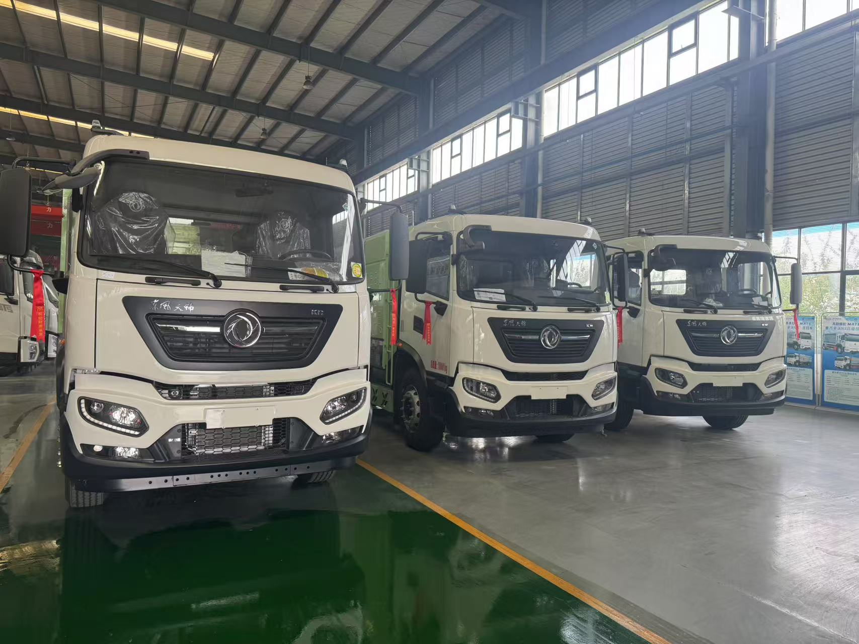 賀喜(河北朱總)喜提新能源純電動洗掃車2輛、純電動吸塵車1輛